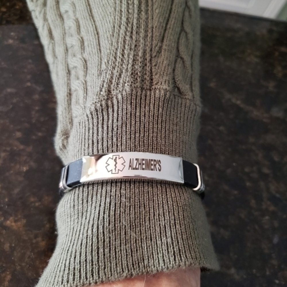 NWT Alzheimers Bracelet